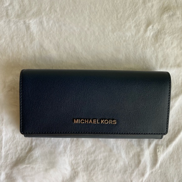 HP💕Michael Kors Ellis LG satchel & wallet - Picture 6 of 6